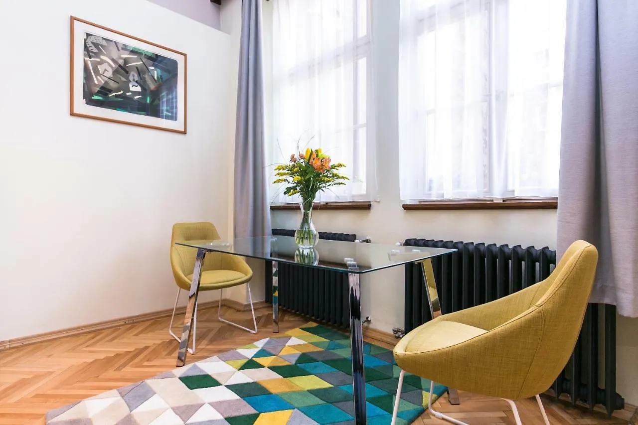Apartment Nebovidy I - Historic Centre - Terrace - Air Conditioning Prague