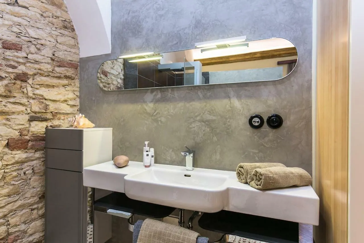 Apartment Nebovidy I - Historic Centre - Terrace - Air Conditioning Prague